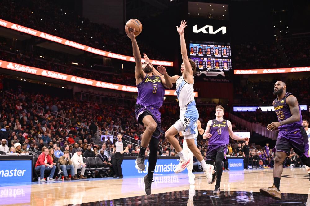 袭篮筐得手 袭篮筐得手